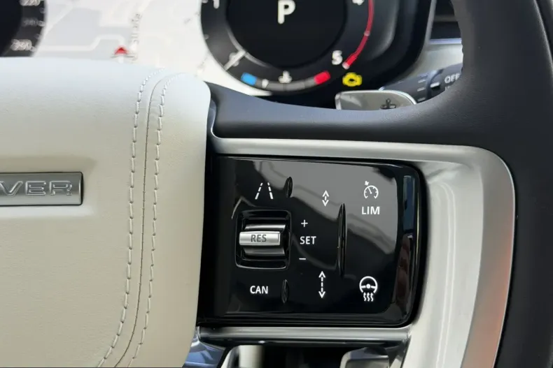 Land Rover Range Rover din 2025 cu 22.500 km - oferta LAN247786 - foto 40