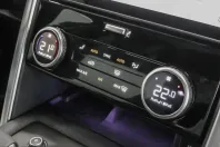 Land Rover Discovery din 2025 cu 13.757 km - oferta LAN247788 - foto 11