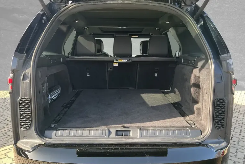 Land Rover Discovery din 2025 cu 3.484 km - oferta LAN247789 - foto 9
