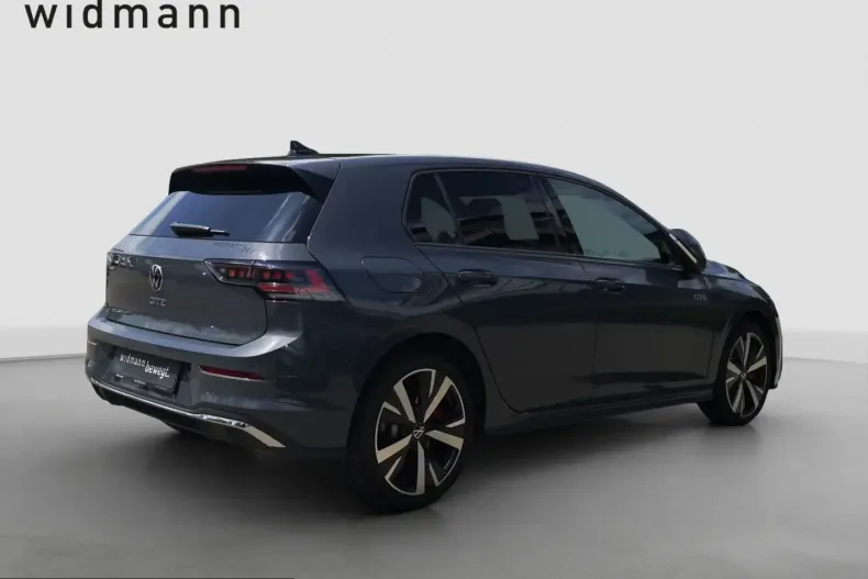 Volkswagen Golf din 2024 cu 17.800 km - oferta VOL247799 - foto 2