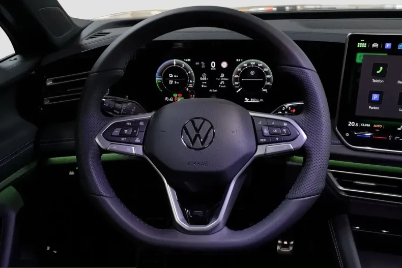 Volkswagen Tiguan din 2025 cu 15.500 km - oferta VOL247801 - foto 10