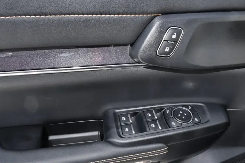 Ford Ranger din 2025 cu 11.000 km - oferta FOR247802 - foto 11