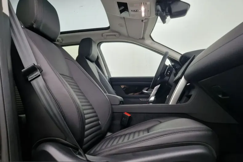 Land Rover Discovery Sport din 2025 cu 2.950 km - oferta LAN247804 - foto 14