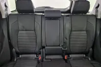 Land Rover Discovery Sport din 2025 cu 2.950 km - oferta LAN247804 - foto 15
