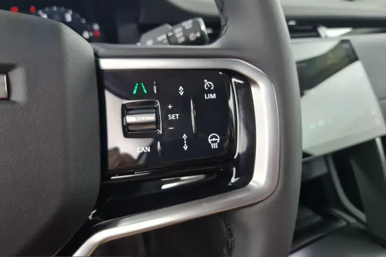 Land Rover Discovery Sport din 2025 cu 2.950 km - oferta LAN247804 - foto 30