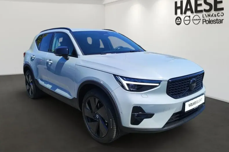 Volvo XC40 din 2025 cu 13.830 km - oferta VOL247805 - foto 3