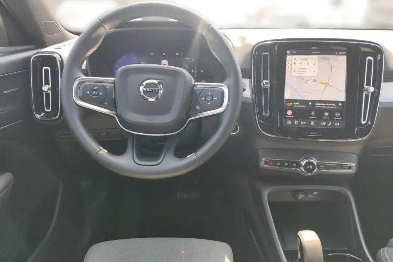 Volvo XC40 din 2025 cu 13.830 km - oferta VOL247805 - foto 16