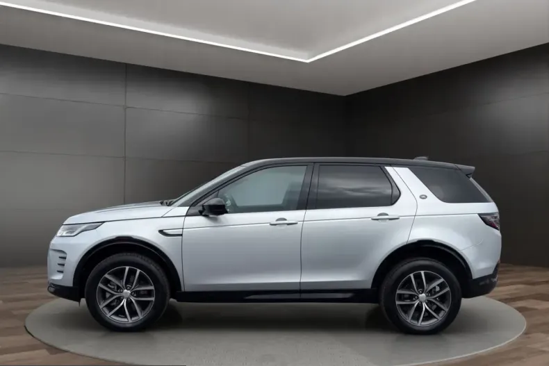 Land Rover Discovery Sport din 2025 cu 15.115 km - oferta LAN247806 - foto 3
