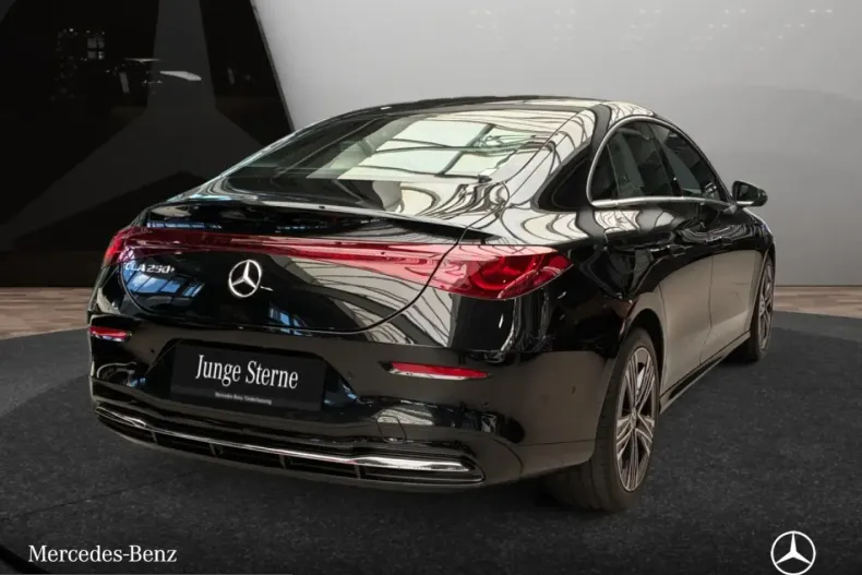 Mercedes-Benz CLA 250 (Clasa CLA) din 2025 cu 7.550 km - oferta MER247809 - foto 8