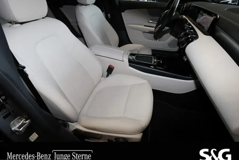 Mercedes-Benz CLA 180 (Clasa CLA) din 2025 cu 4.490 km - oferta MER247810 - foto 4