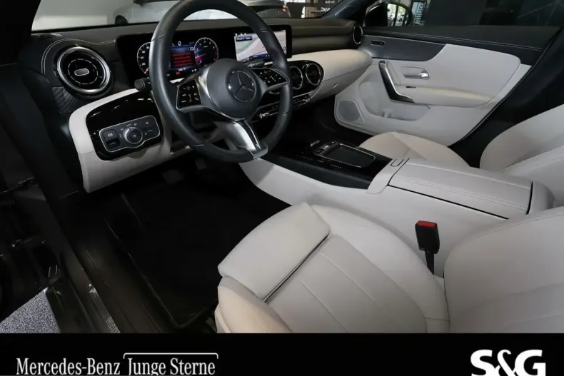 Mercedes-Benz CLA 180 (Clasa CLA) din 2025 cu 4.490 km - oferta MER247810 - foto 8