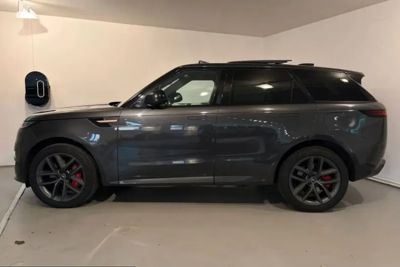 Land Rover Range Rover Sport din 2023 cu 53.000 km - oferta LAN247828 - foto 2