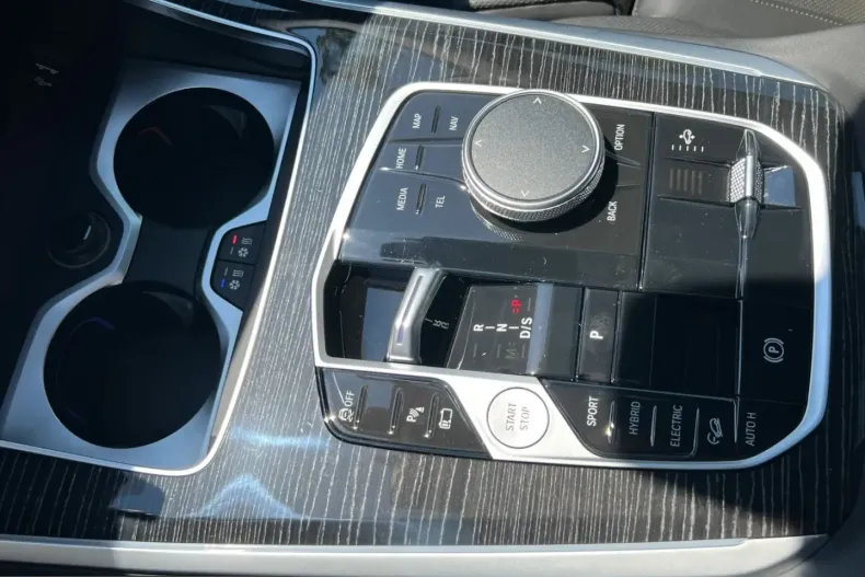 BMW X5 (Seria X) din 2024 cu 21.315 km - oferta BMW247829 - foto 18