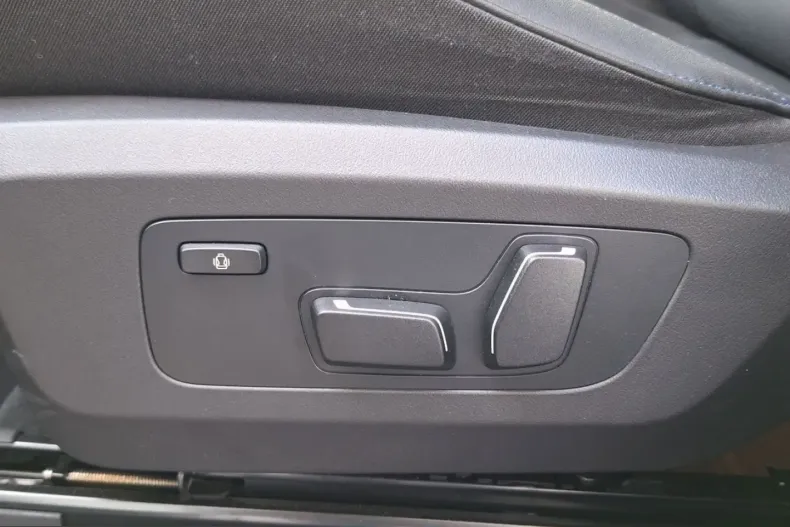 BMW X3 (Seria X) din 2025 cu 9.085 km - oferta BMW247831 - foto 10