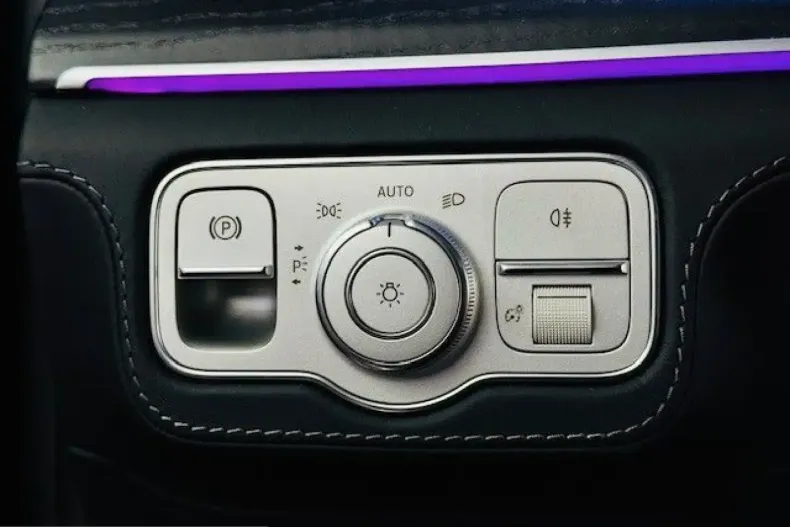 Mercedes-Benz GLS 600 (Clasa GLS) din 2023 cu 30.000 km - oferta MER247842 - foto 28