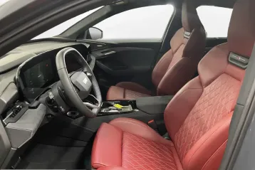 Audi SQ6 din 2025 - oferta AUD247850