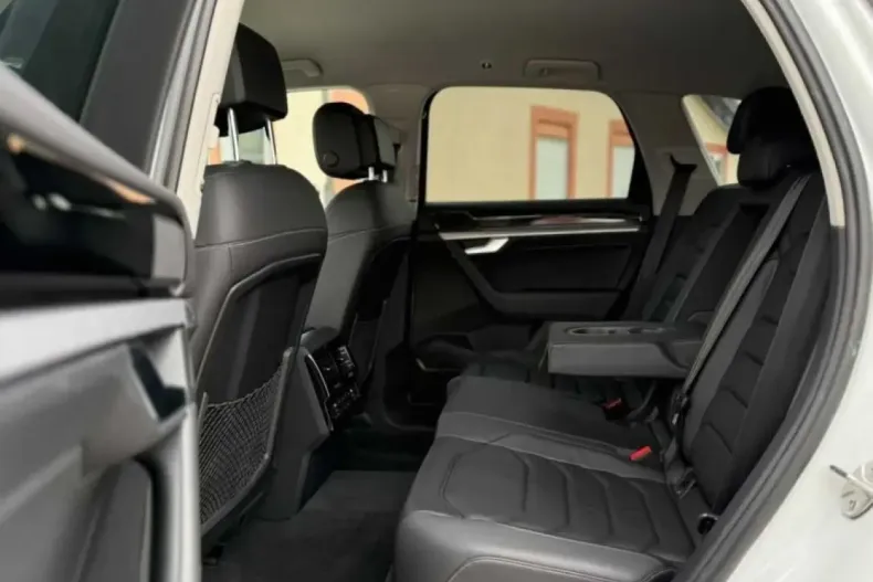 Volkswagen Touareg din 2022 cu 133.000 km - oferta VOL247852 - foto 11