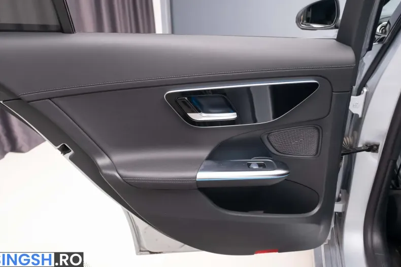 Mercedes-Benz C 300 (Clasa C) din 2023 cu 49.931 km - oferta MER247854 - foto 20