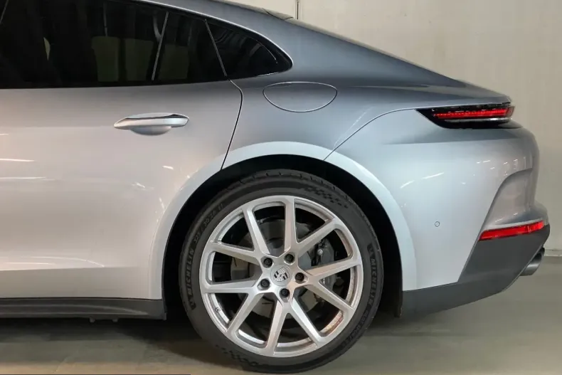Porsche Panamera din 2025 cu 6.600 km - oferta POR247858 - foto 9
