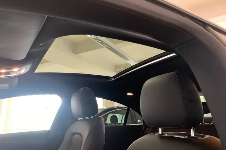 Mercedes-Benz CLA 200 (Clasa CLA) din 2023 cu 69.260 km - oferta MER247875 - foto 13