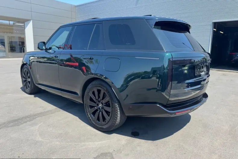 Land Rover Range Rover din 2024 cu 49.000 km - oferta LAN247879 - foto 4