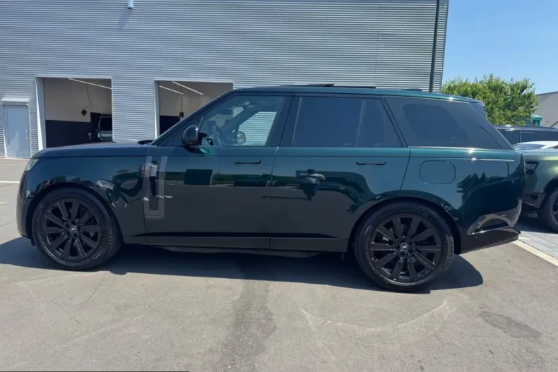 Land Rover Range Rover din 2024 cu 49.000 km - oferta LAN247879 - foto 5