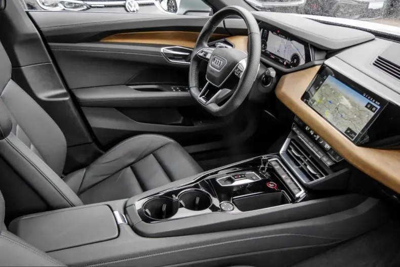 Audi e-tron GT din 2023 cu 46.479 km - oferta AUD247880 - foto 3