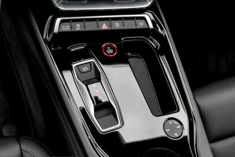 Audi e-tron GT din 2023 cu 46.479 km - oferta AUD247880 - foto 10