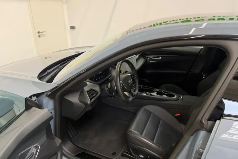 Audi e-tron GT din 2023 cu 42.125 km - oferta AUD247881 - foto 8