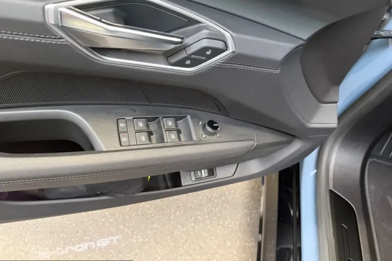 Audi e-tron GT din 2023 cu 42.125 km - oferta AUD247881 - foto 11