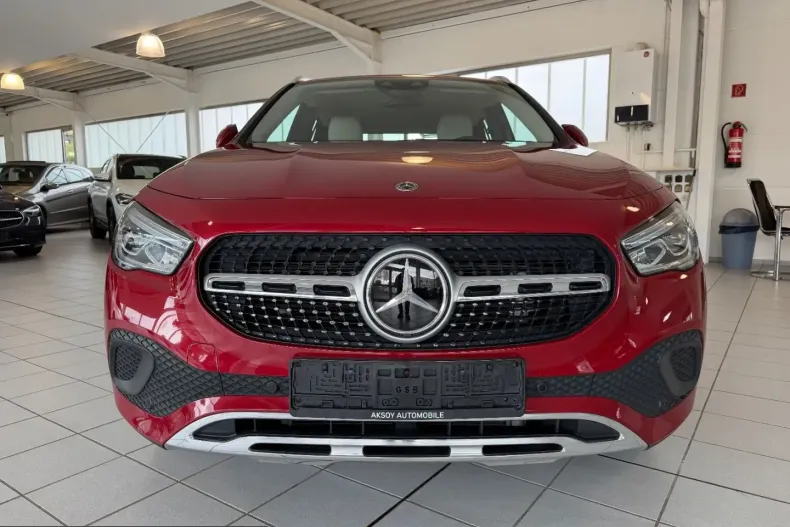 Mercedes-Benz GLA 200 (Clasa GLA) din 2023 cu 88.000 km - oferta MER247899 - foto 8