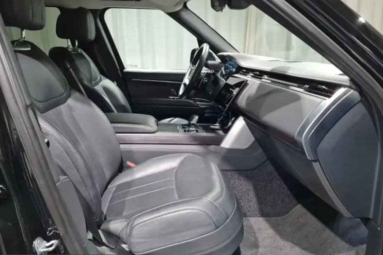 Land Rover Range Rover din 2023 cu 84.836 km - oferta LAN247900 - foto 4