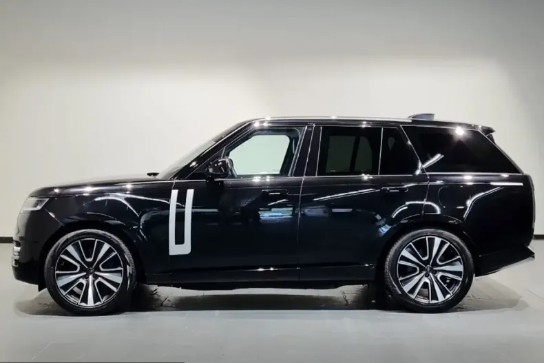 Land Rover Range Rover din 2023 cu 84.836 km - oferta LAN247900 - foto 7
