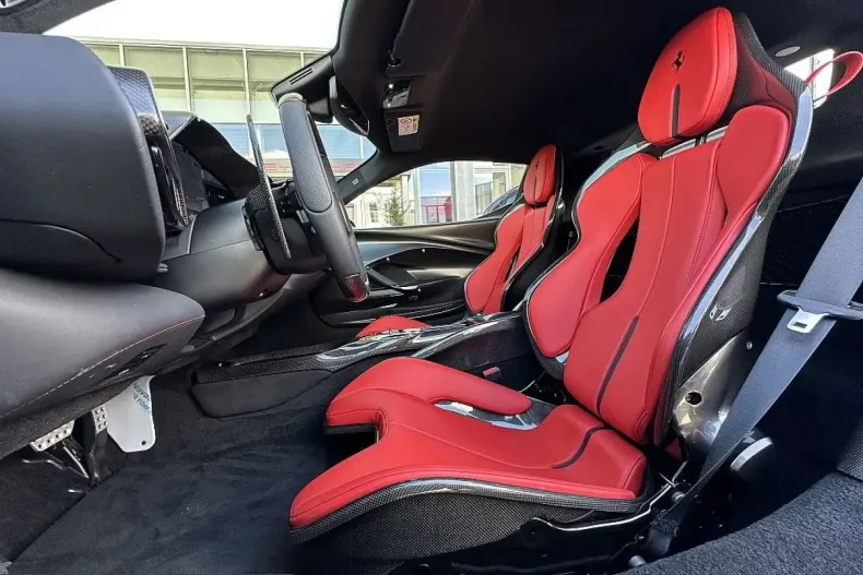 Ferrari 296 GTB din 2024 cu 5.900 km - oferta FER247904 - foto 32