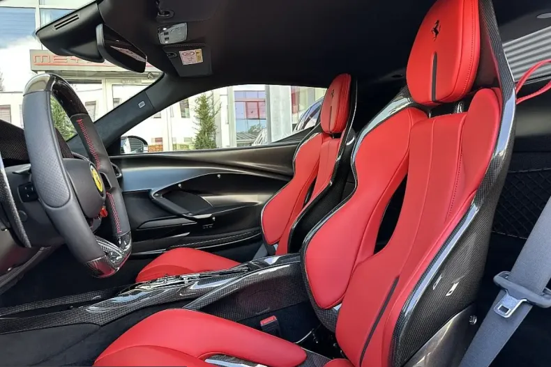 Ferrari 296 GTB din 2024 cu 5.900 km - oferta FER247904 - foto 33