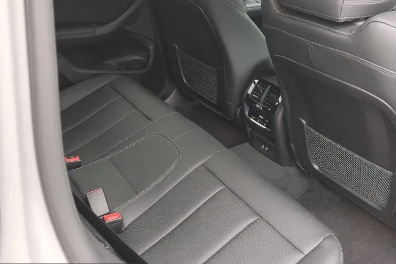 BMW X4 (Seria X) din 2023 cu 37.334 km - oferta BMW247905 - foto 8