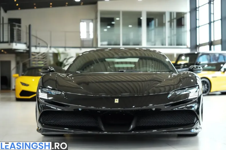 Ferrari SF90 din 2022 cu 1.146 km - oferta FER247909 - foto 4
