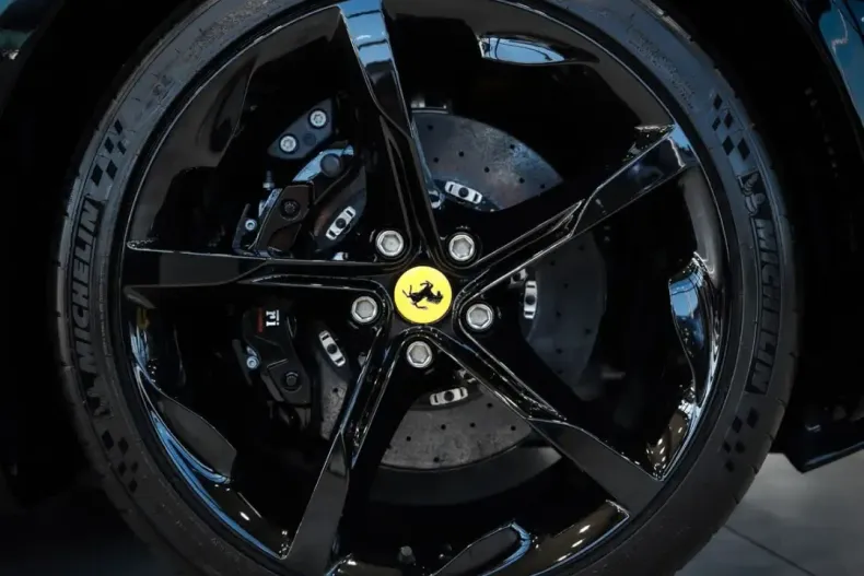Ferrari SF90 din 2022 cu 1.146 km - oferta FER247909 - foto 21