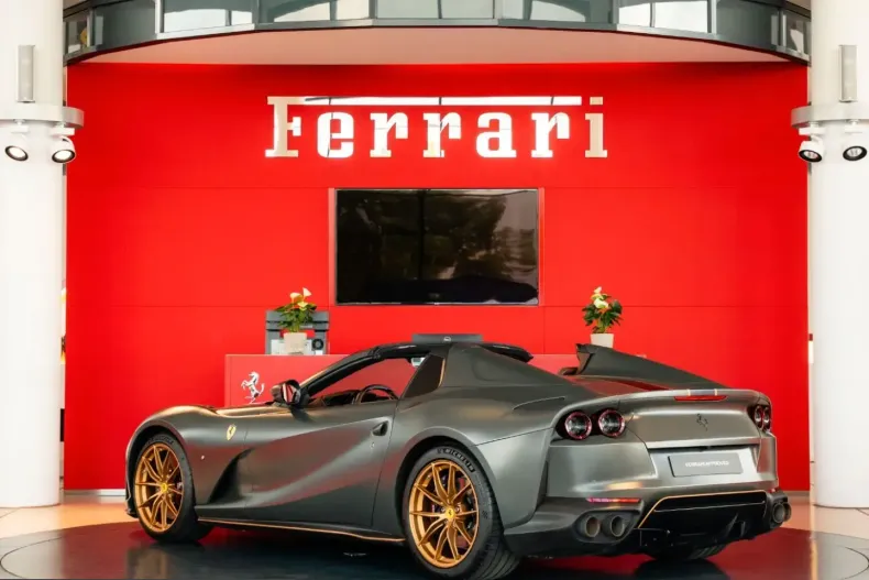 Ferrari 812 din 2022 cu 8.070 km - oferta FER247913 - foto 3