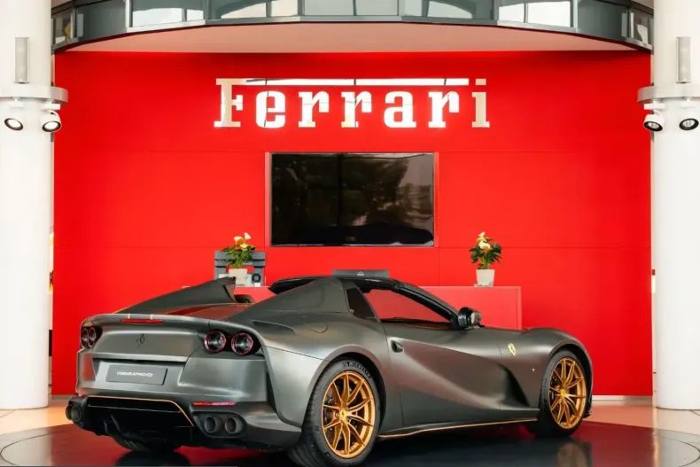 Ferrari 812 din 2022 cu 8.070 km - oferta FER247913 - foto 5