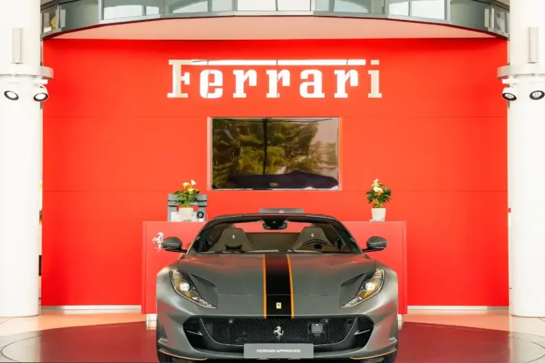 Ferrari 812 din 2022 cu 8.070 km - oferta FER247913 - foto 8
