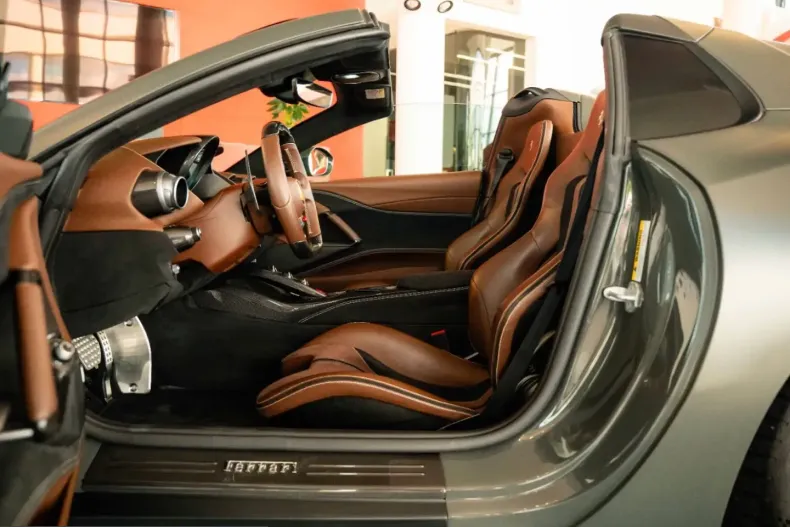 Ferrari 812 din 2022 cu 8.070 km - oferta FER247913 - foto 14