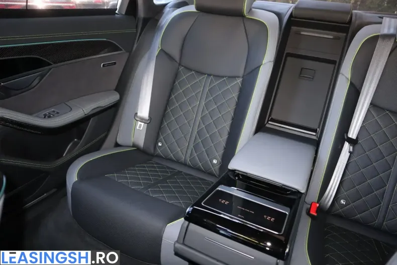 Audi A8 din 2024 cu 3.100 km - oferta AUD247919 - foto 46
