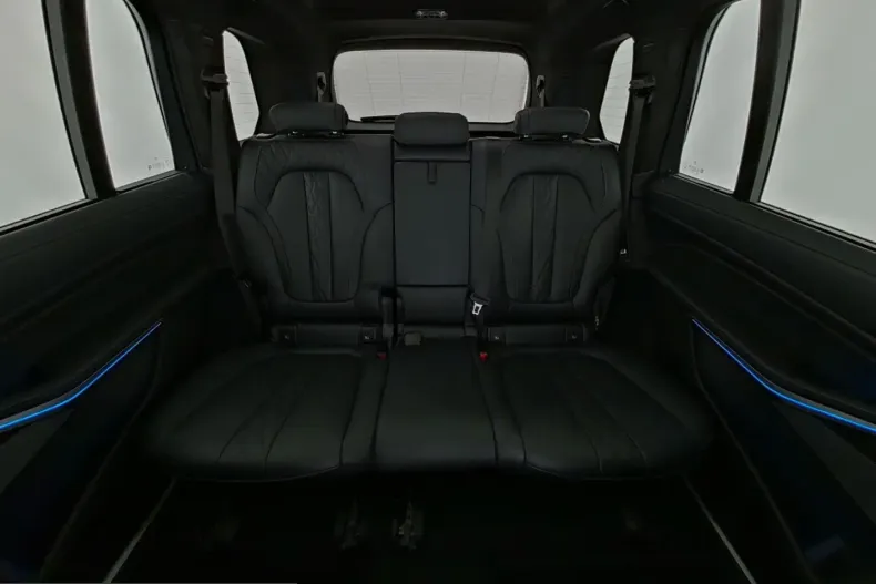 BMW X7 (Seria X) din 2023 cu 47.398 km - oferta BMW247926 - foto 16