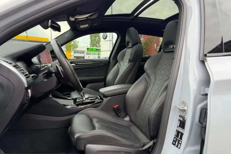BMW X4 (Seria X) din 2022 cu 52.312 km - oferta BMW247927 - foto 12