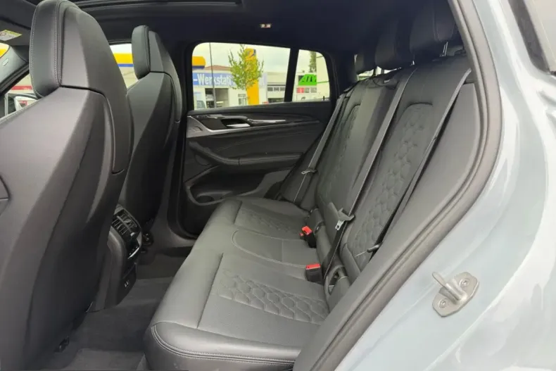 BMW X4 (Seria X) din 2022 cu 52.312 km - oferta BMW247927 - foto 17