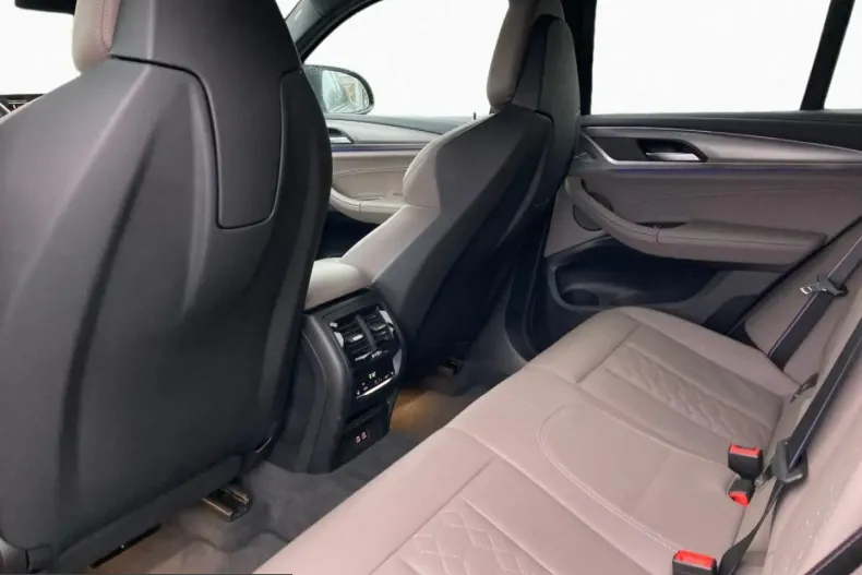 BMW X4 (Seria X) din 2021 cu 47.200 km - oferta BMW247928 - foto 11