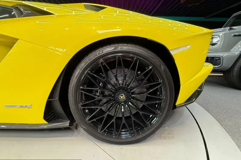 Lamborghini Aventador din 2022 cu 17.745 km - oferta LAM247941 - foto 14