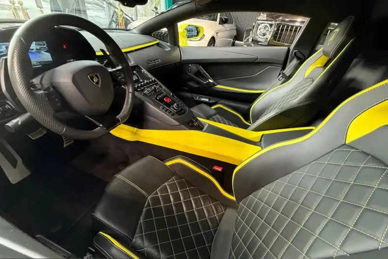 Lamborghini Aventador din 2022 cu 17.745 km - oferta LAM247941 - foto 19
