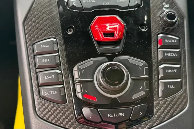 Lamborghini Aventador din 2022 cu 17.745 km - oferta LAM247941 - foto 29